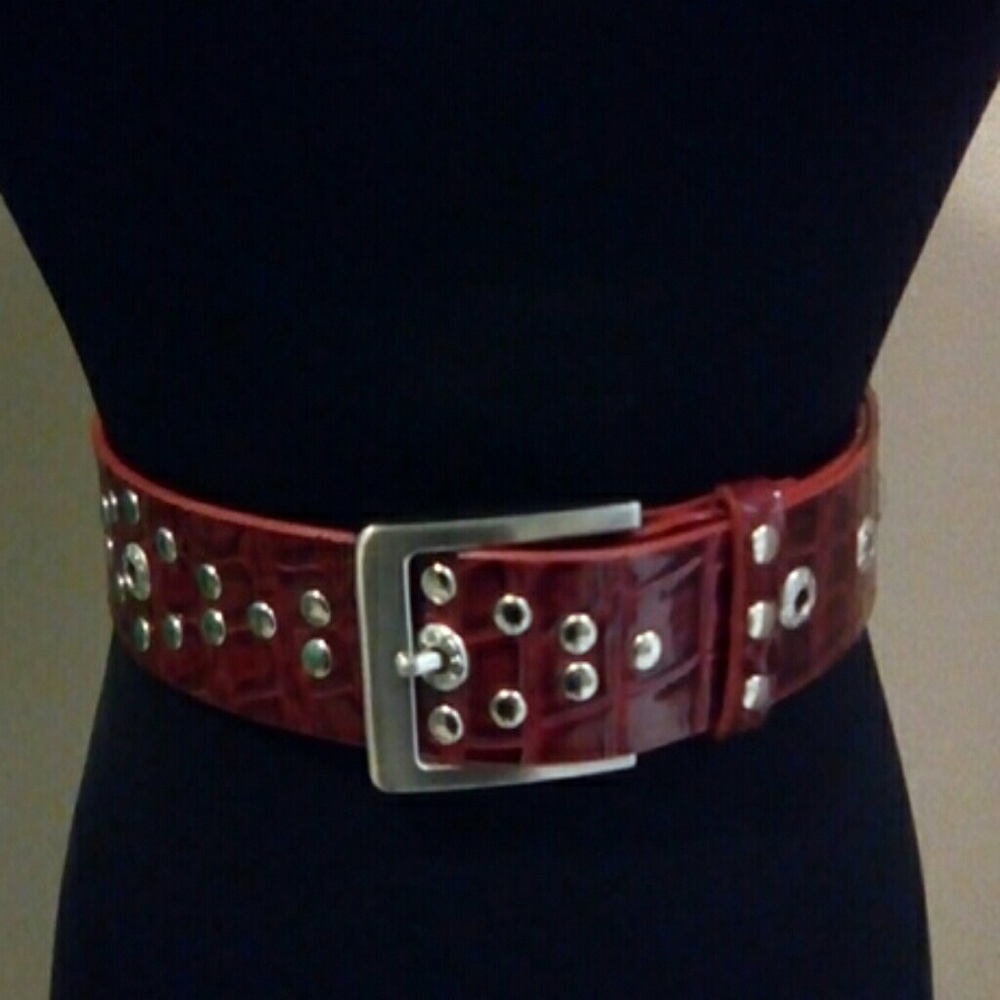 NEVER WORN | Red Belt